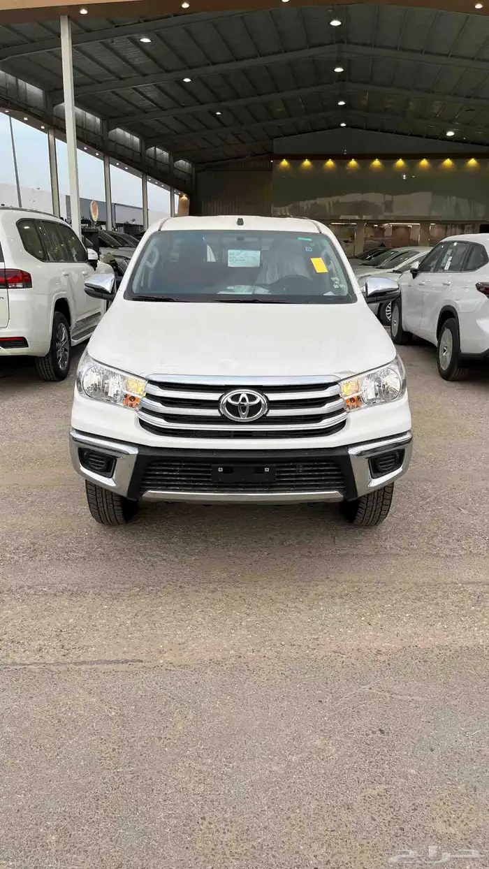 تويوتا هايلوكس 2025 2