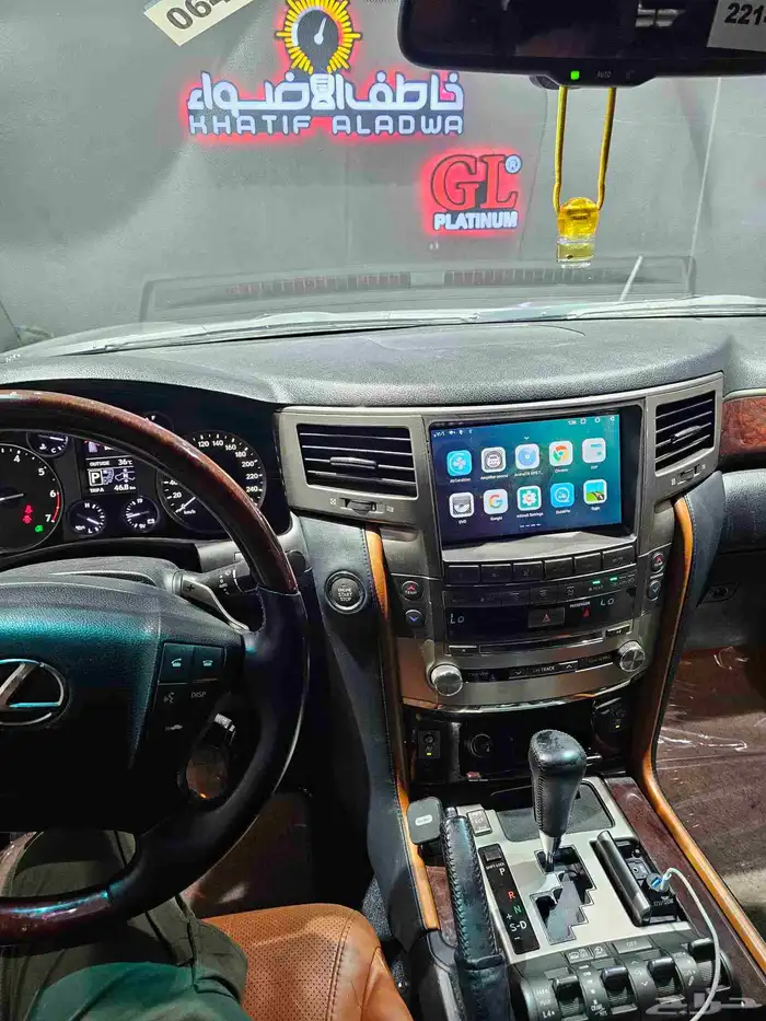 شاشه لكزس 570 2