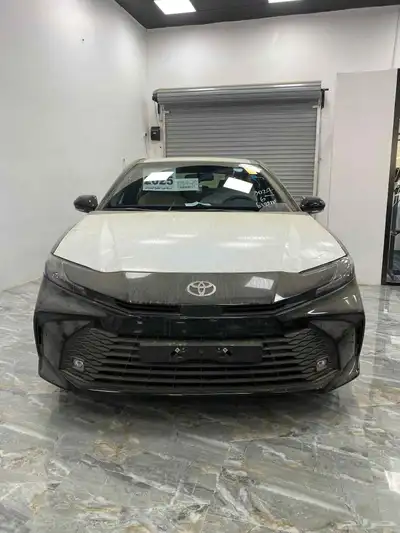 كامرى E استاندر بنزين 2025 اسود 0