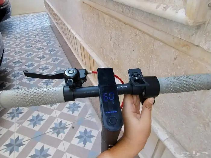 للبيع سكوتر كامل اغراضة السرعة60 السعر650 3