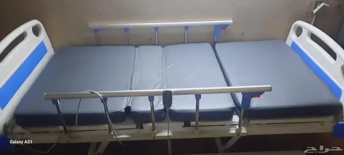 سرير طبي كهربائي معا مرتبه طبيه شبه جديد منضف معقم 3