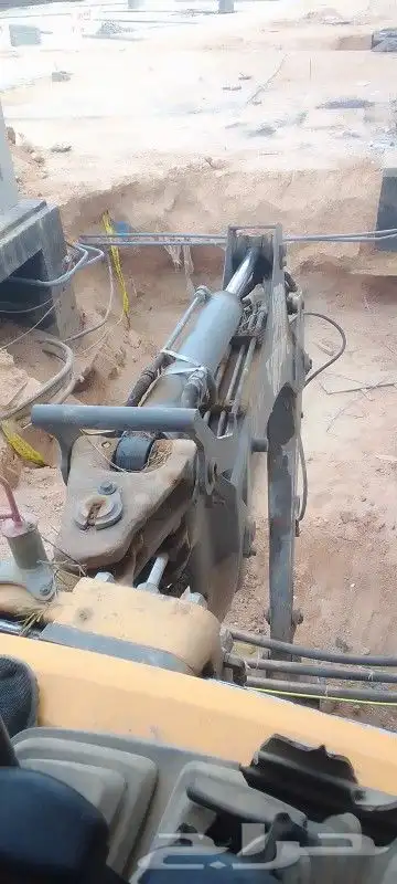 موجود اثنين جي سي بي للآجار بطريف 0