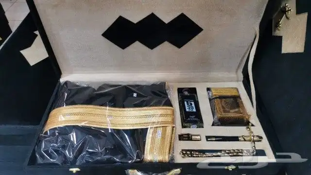 عطورات وسيوف طقم مع جنابي كل متحتاجه عندي 24