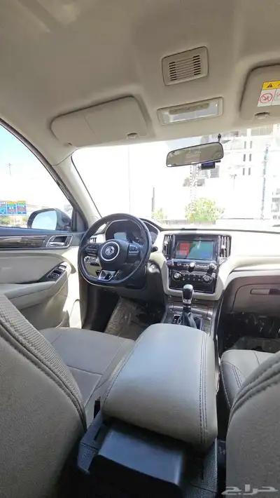 سيارة ام جي RX5 2018 0