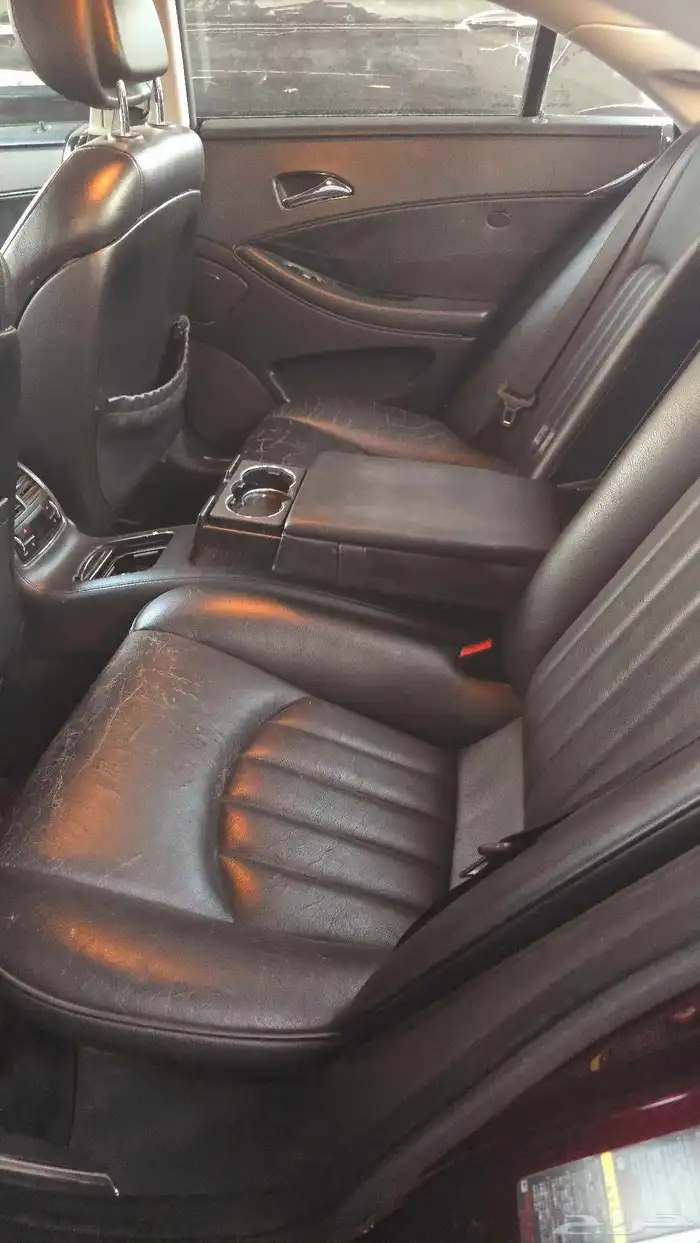 مرسيدس CLS 350 موديل 2007 للبيع قطع غيار فقط 4