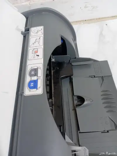 طابعة HP Deskjet D1560 2