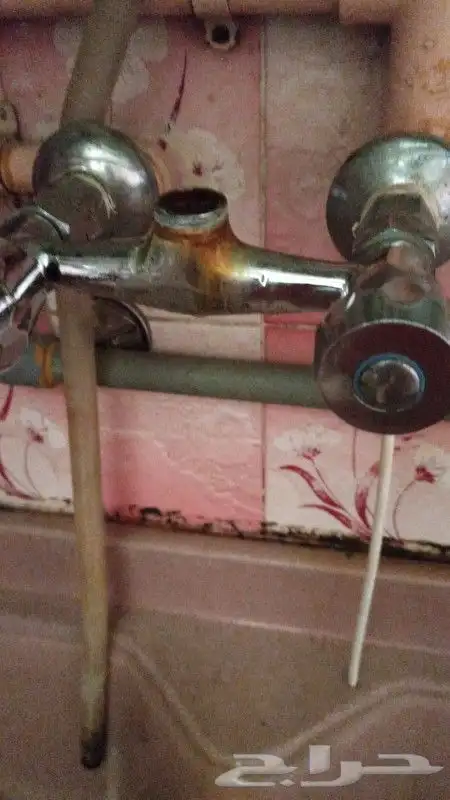 electrion and plumber 12