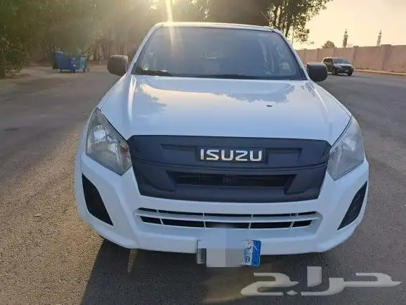 تأجير ونيت ايسوزو غمارتين 2023 دبل 0