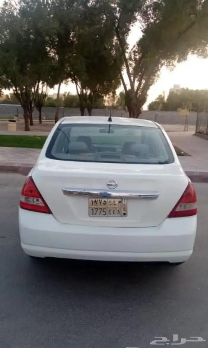 نيسان تيدا موديل 2006 جير عادي 8