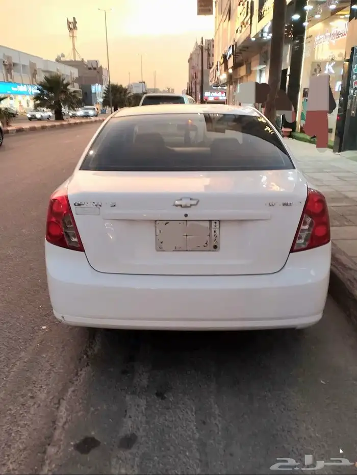 شيفرولية أوبتر موديل 2010 5