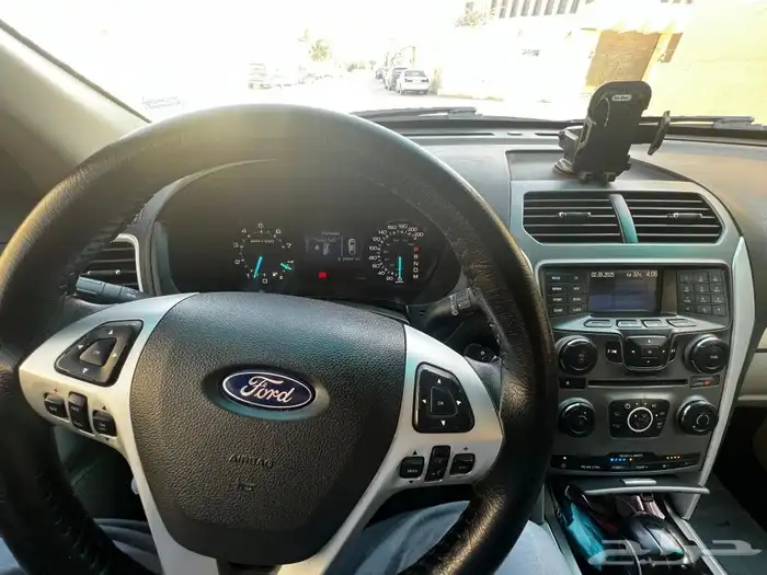 2013 Ford Explorer 5