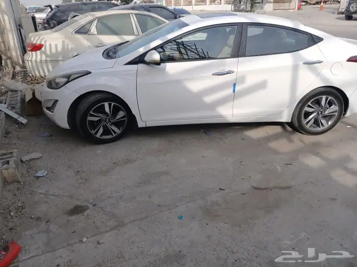 هونداي إلنترا 2013 3