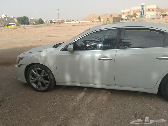 ماكسيما.للببع فيهاطنجره.قيرفقط.والسياره وتجي مابهاخلاف.المم 4