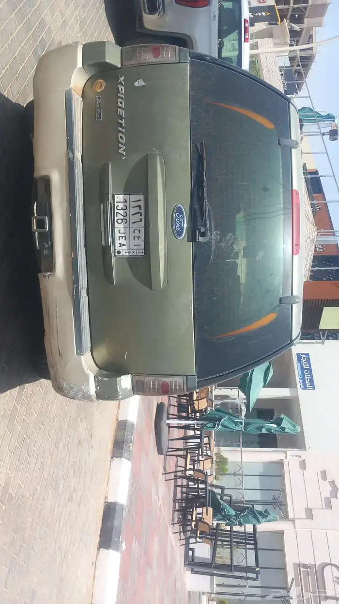 يوجد فيه فحص دوري استماره جديده السياره على الشرط قير مكينه 3