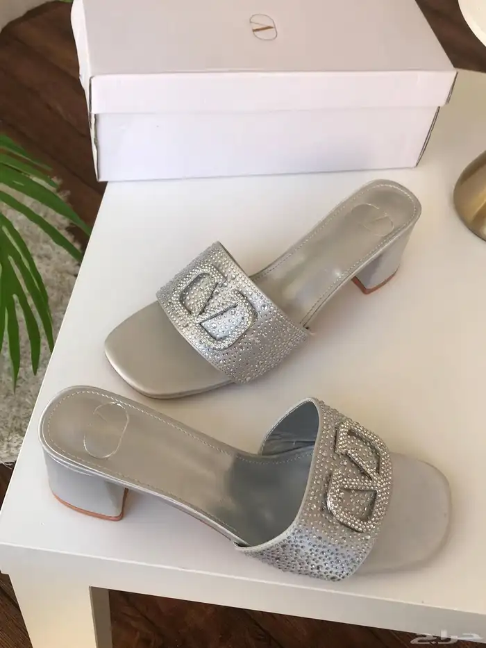 كعب_ فالنتيتو الاكثر طلباا مع جميع الملحقات المقاسات 36لين40 9