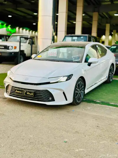 كامري LE هايبرد 2025 جميع الفئات 0