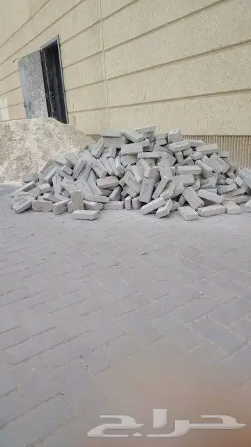 قلاب بطحاء اسمنت طوب عتب بلك اسود واحمر 3