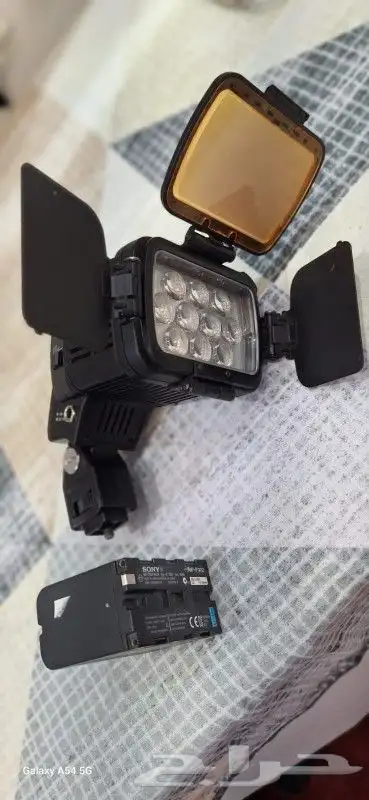 كشاف تصوير 2 لون بطاريه سونى اصلى 6