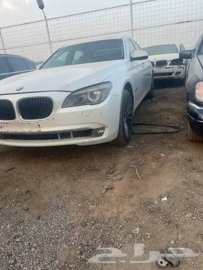 بي ام دبليو 740 تشليح قطع غيار موديل 2010 6
