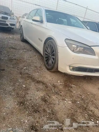 بي ام دبليو 740 تشليح قطع غيار موديل 2010 4