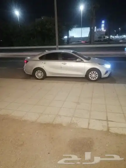 كداد من جده إلى الطائف 150 ريال سياره حديث 2025 التحرك يوميا 0