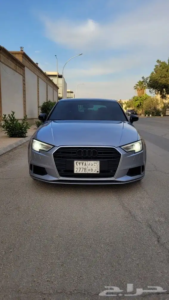Audi A3 Ambition أودي اي 3 1