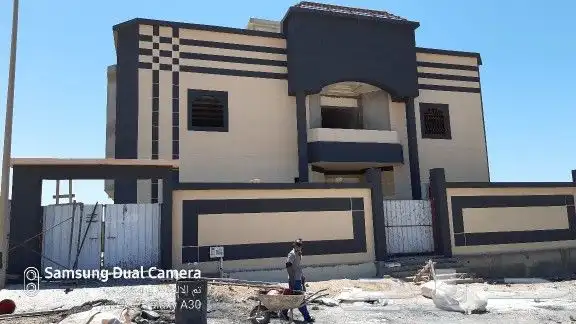 تجديد وجهات منازل وفنادق داخل محافظة ضباء والوجه مواد اسباني 3