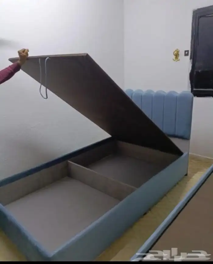 بيت المفروشات يتوفر لديناءخدمة توصيل 1