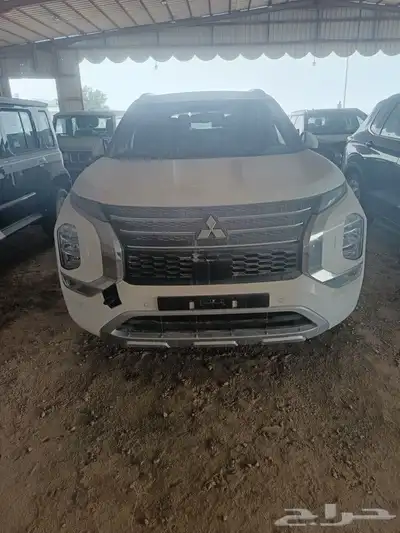 مستوبيشي اوتلاندر ياباني موديل 2025 فل كامل بطاقه جمركيه 1