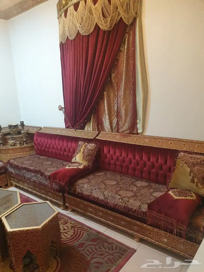 كنب مغربي نظيف مع الستاره 1