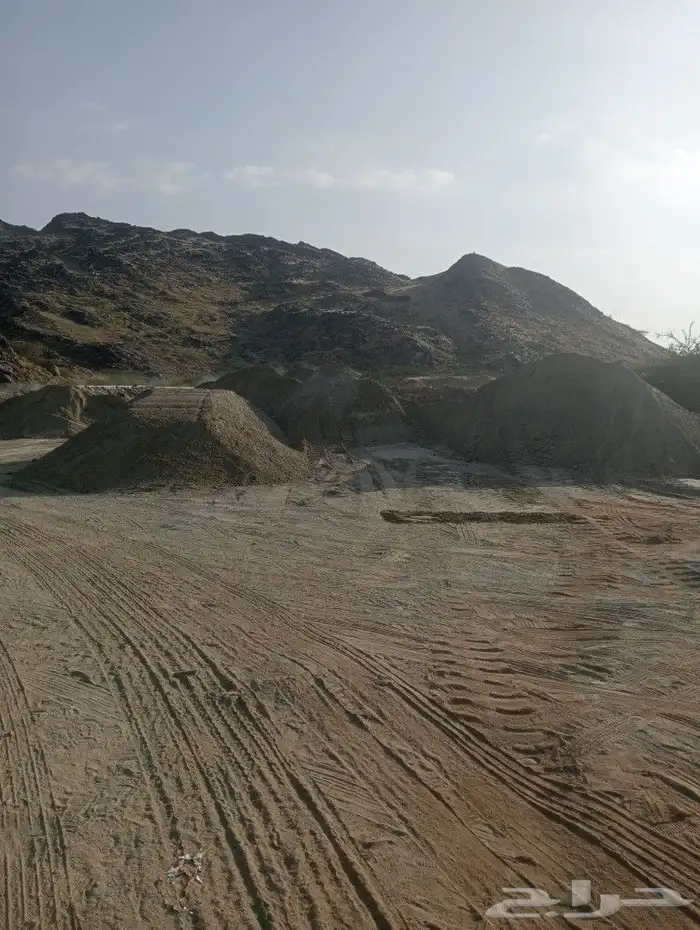 لتوريد جميع انواع مواد البناء اسمنت بطحاء الرياض خرسانه بلوك 8