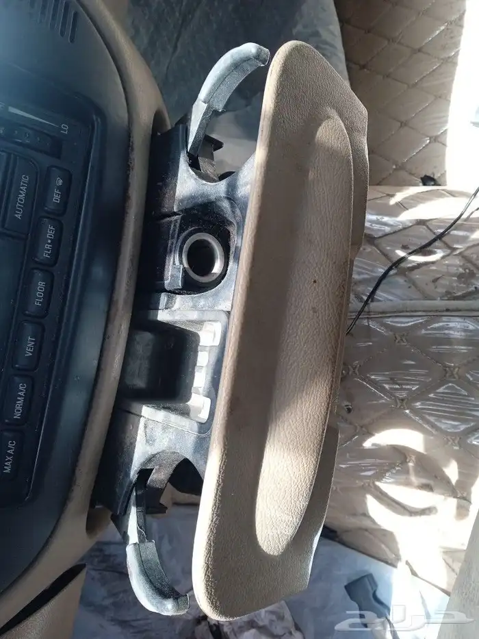 درج كاسات فورد فكتوريا وماركيز من 2003 لين 2011 4