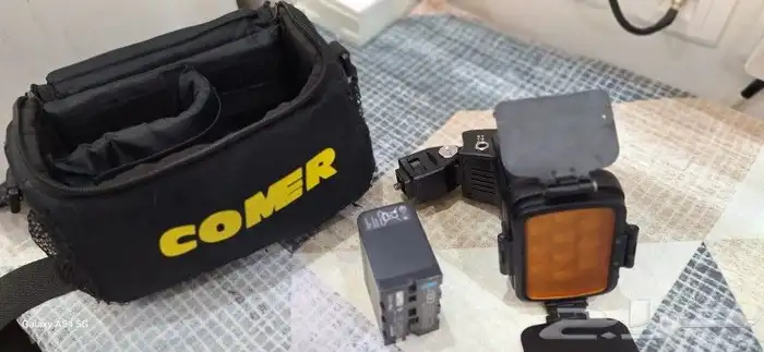 كشاف تصوير 2 لون بطاريه سونى اصلى 1