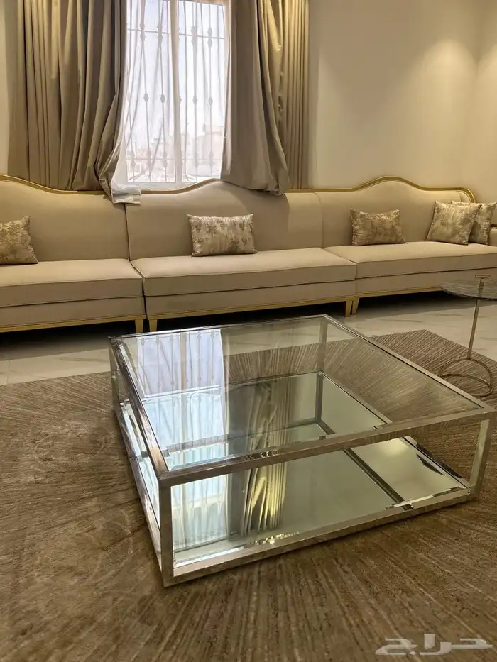 طاولة ضيافة 8