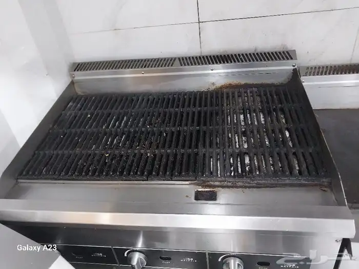 أغراض مطعم برجر وشاروما وسمك 0