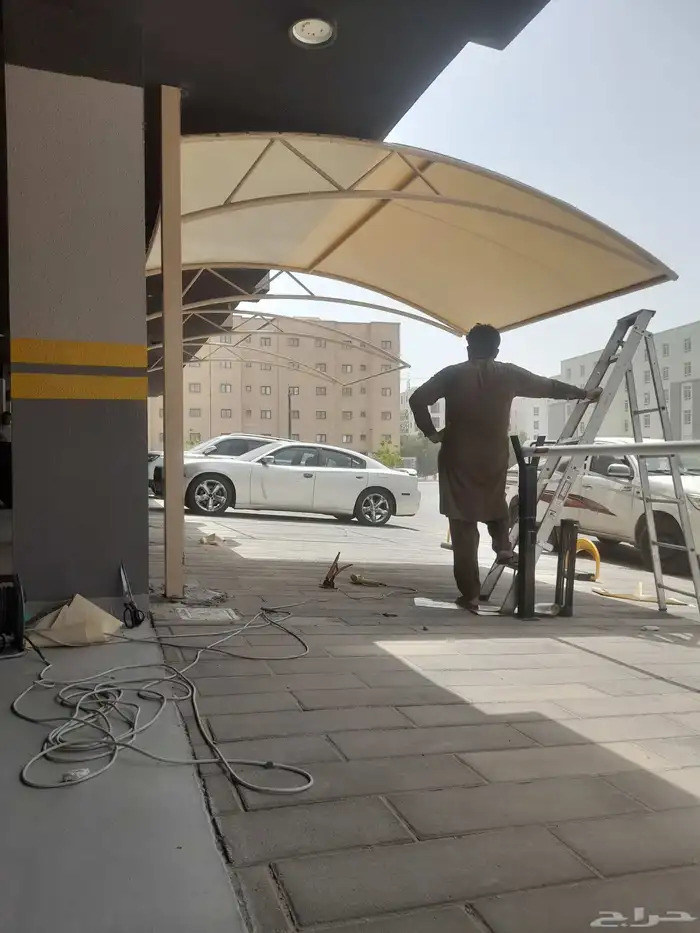 عوازل اسطح مظلات وسواتر 1