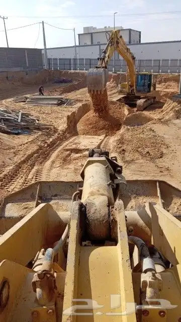 شيول للايجار تحميل مخلفات حفريات يوجد تريلات بريده 057435329 3
