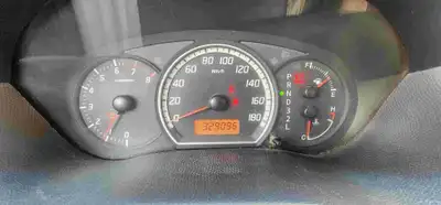 للبيع سيارة سوزوكي سويفت موديل 2009 0