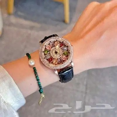 ساعة حريمي جديدة مينا دوار شيك جدا. مع بوكس بنص التمن 4