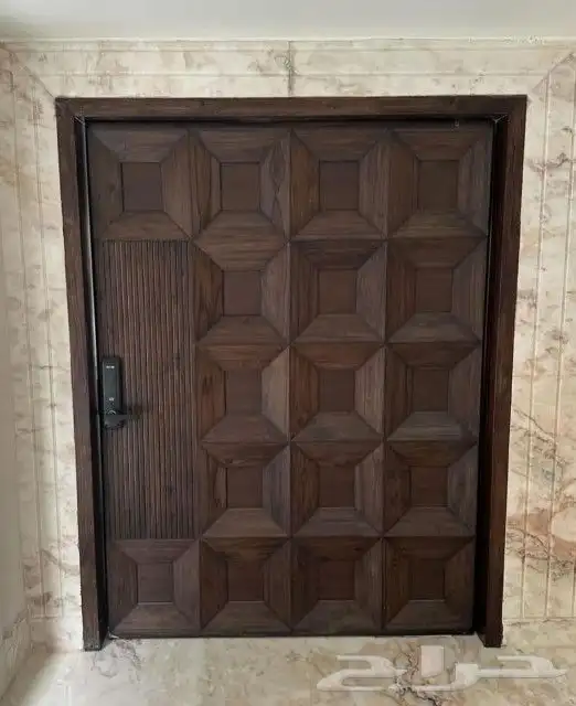 تصنيع وصيانة أبواب وديكورات وخزائن وكل أعمال الأخشاب 6