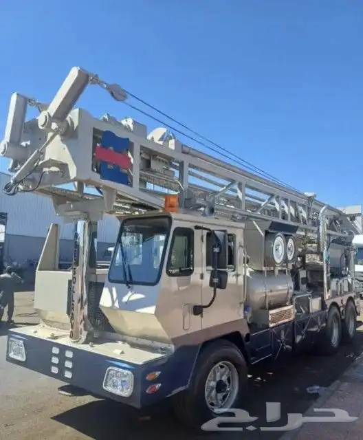 حفار آبار ارتوازيه 1