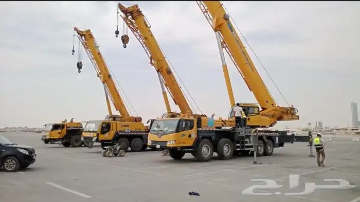 رافعات شوكيه وكرينات وجي سي بي وببكات ومان لفت للايجار 3