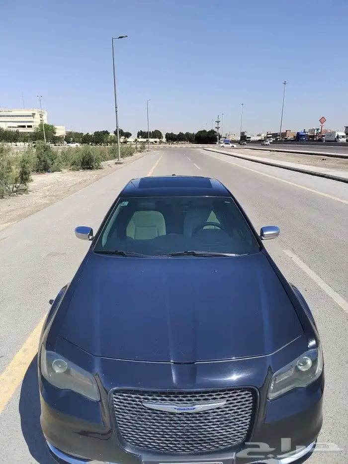 كرايزلر 2019 6 سلندر بانوراما للبيع 7