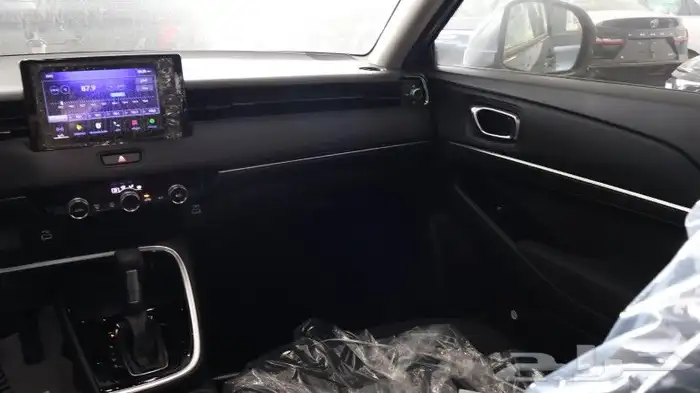 هوندا HRV ستاندر LX موديل 2024 6