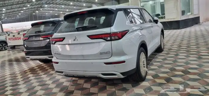 ميتسوبيشي اوتلاندر 2025ستاندر 7راكب 3