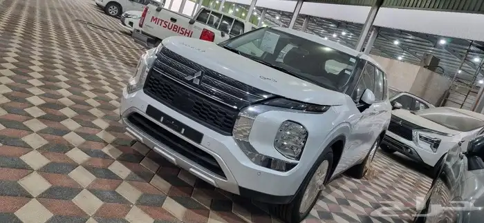 ميتسوبيشي اوتلاندر 2025ستاندر 7راكب 0