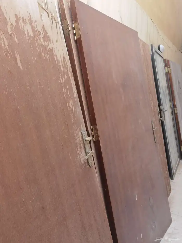 عدد9 أبواب خشب و3 حديد بدون حلق 0