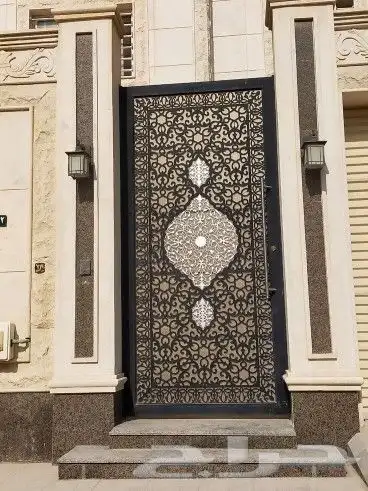 ابواب ليزر ابواب المنيوم ابواب دبل ساج شباك حديد مضلات سواتر 9