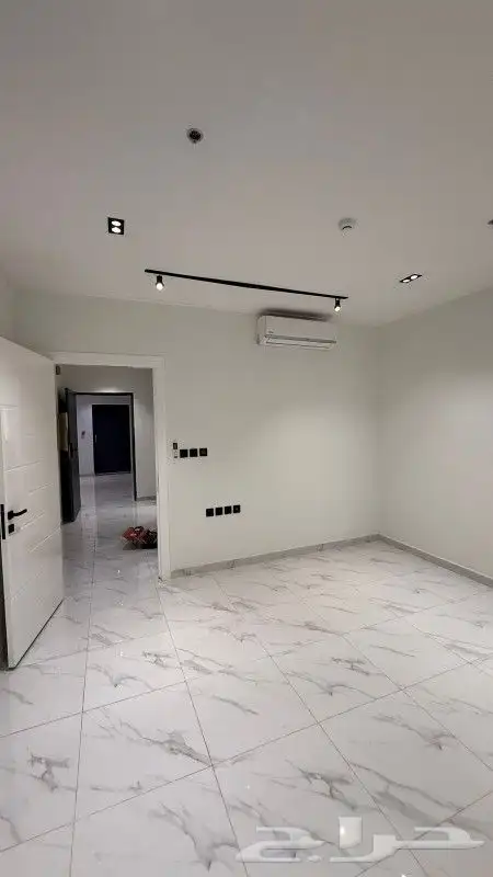 شقه للايجار حي اليرموك في عماره الايجار السنوي 60الف 7