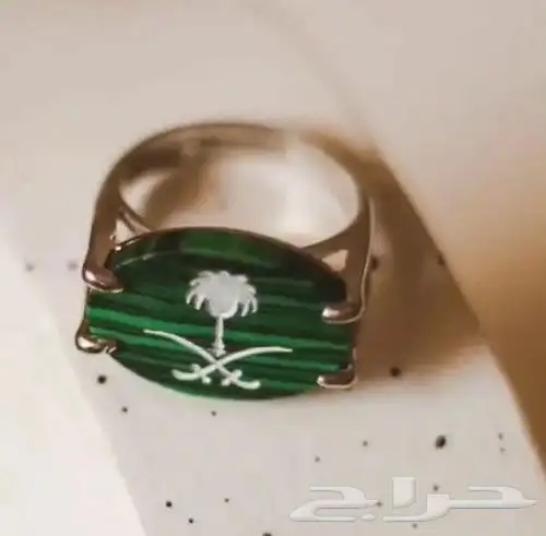 وفرت جميع انواع الهدايا الرجالية فضية بالاسم وذهبية 0